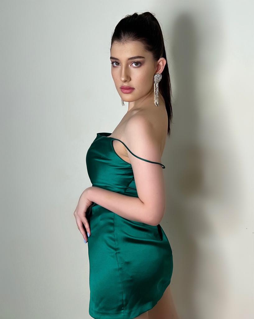 Hot Escort Services in Delhi